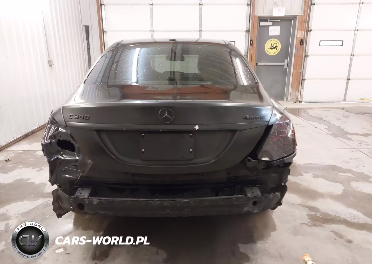 2018 Mercedes-Benz C 300 4Matic VIN:55SWF4KB5JU254240 - 16