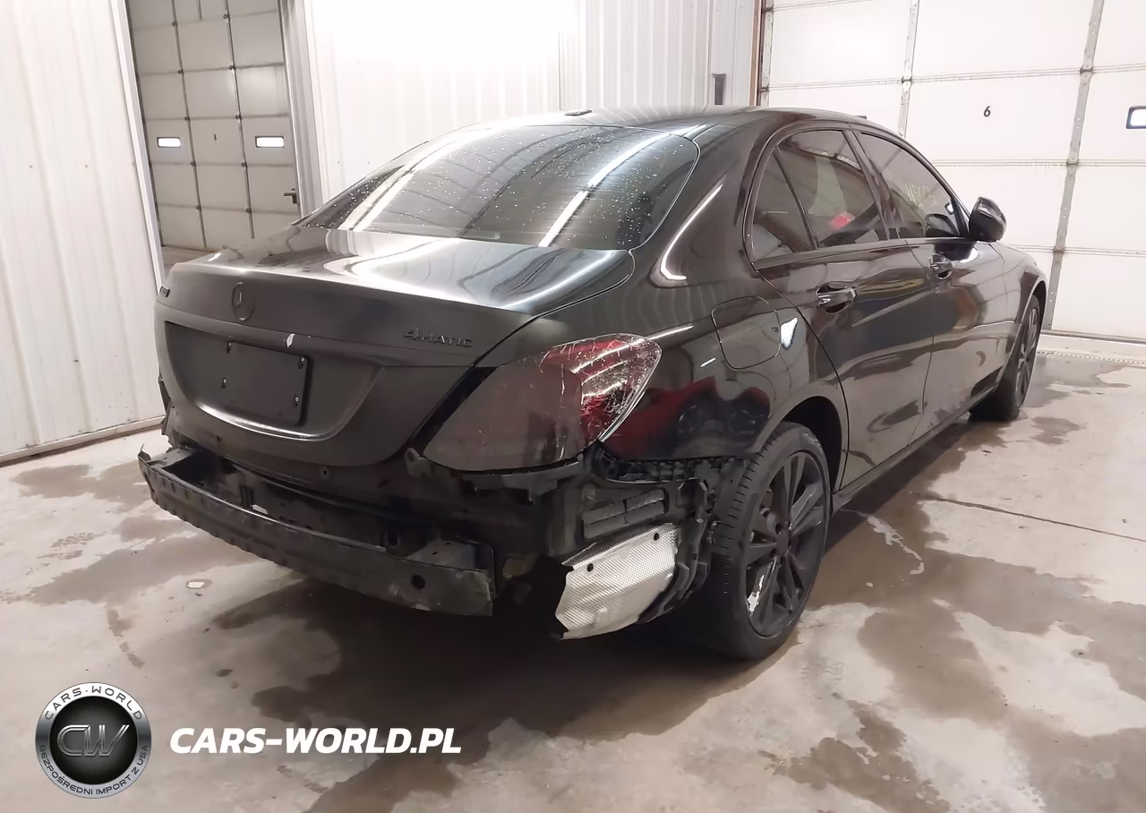 2018 Mercedes-Benz C 300 4Matic VIN:55SWF4KB5JU254240 - 4