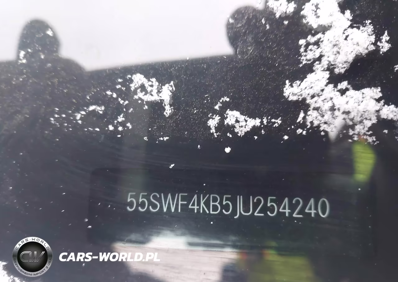2018 Mercedes-Benz C 300 4Matic VIN:55SWF4KB5JU254240 - 9