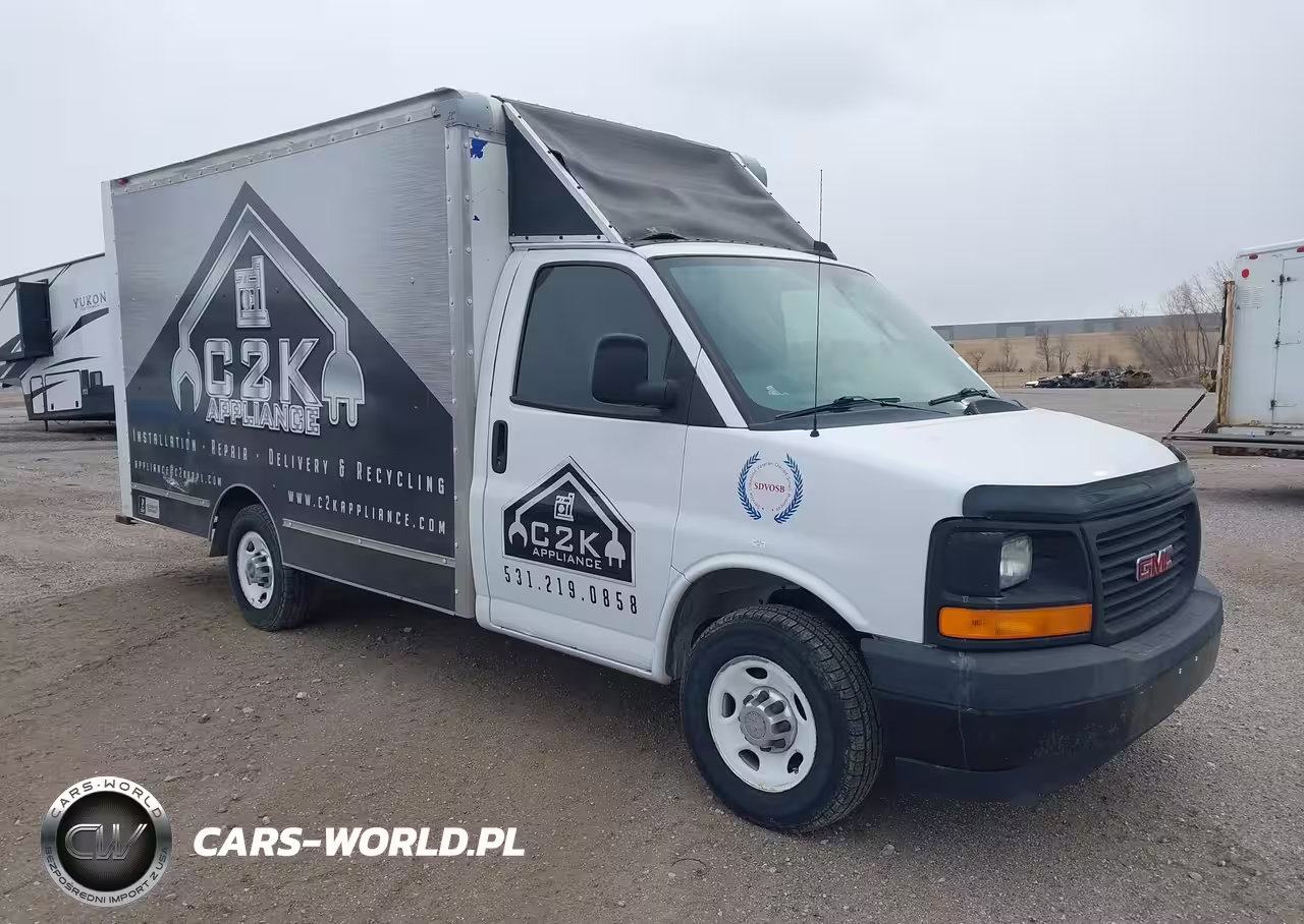 2017 GMC Savana Cutaway Work Van