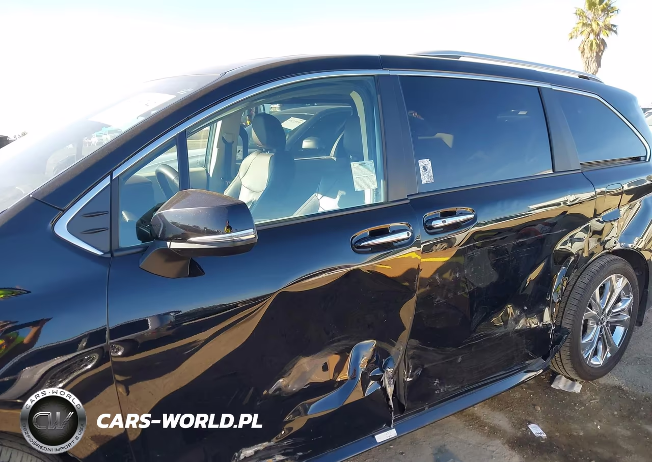 2023 Toyota Sienna Platinum VIN:5TDERKEC8PS170771 - 6