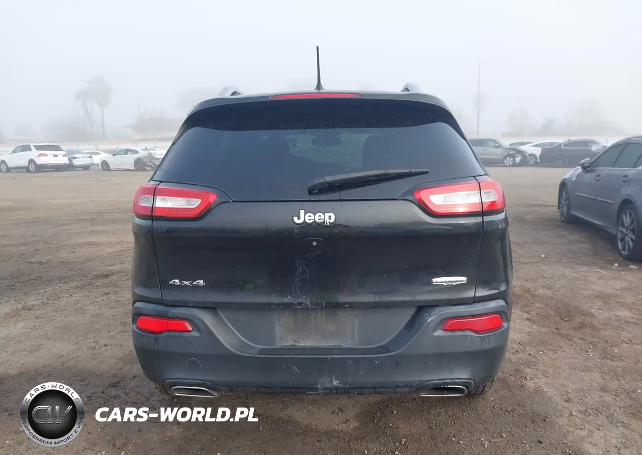 2015 Jeep Cherokee Latitude VIN:1C4PJMCS4FW792790 - 16