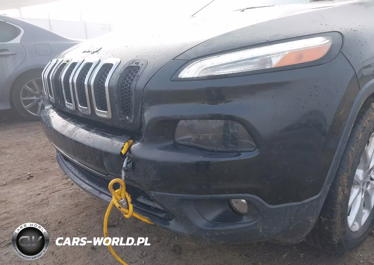 2015 Jeep Cherokee Latitude VIN:1C4PJMCS4FW792790 - 17