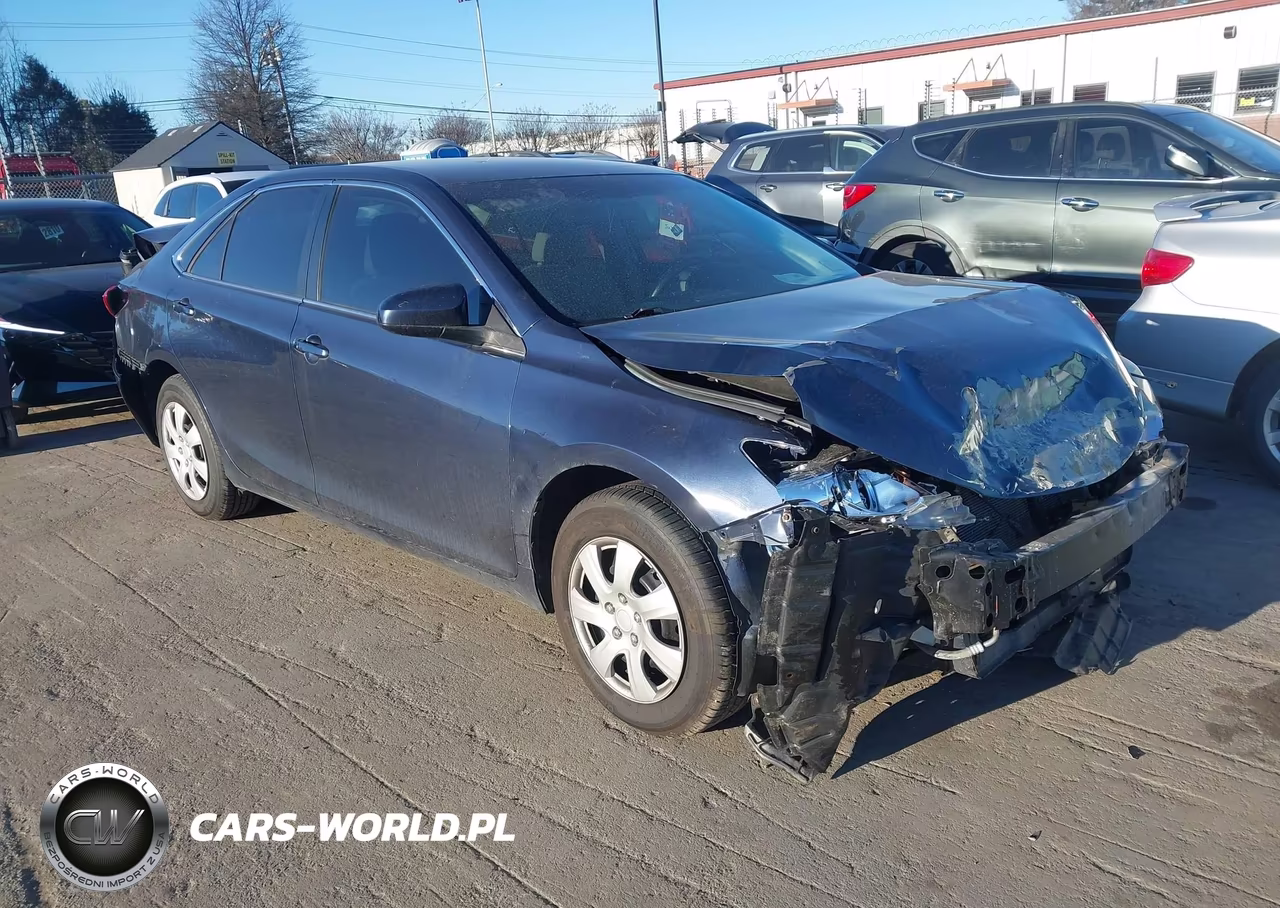 2016 Toyota Camry Le