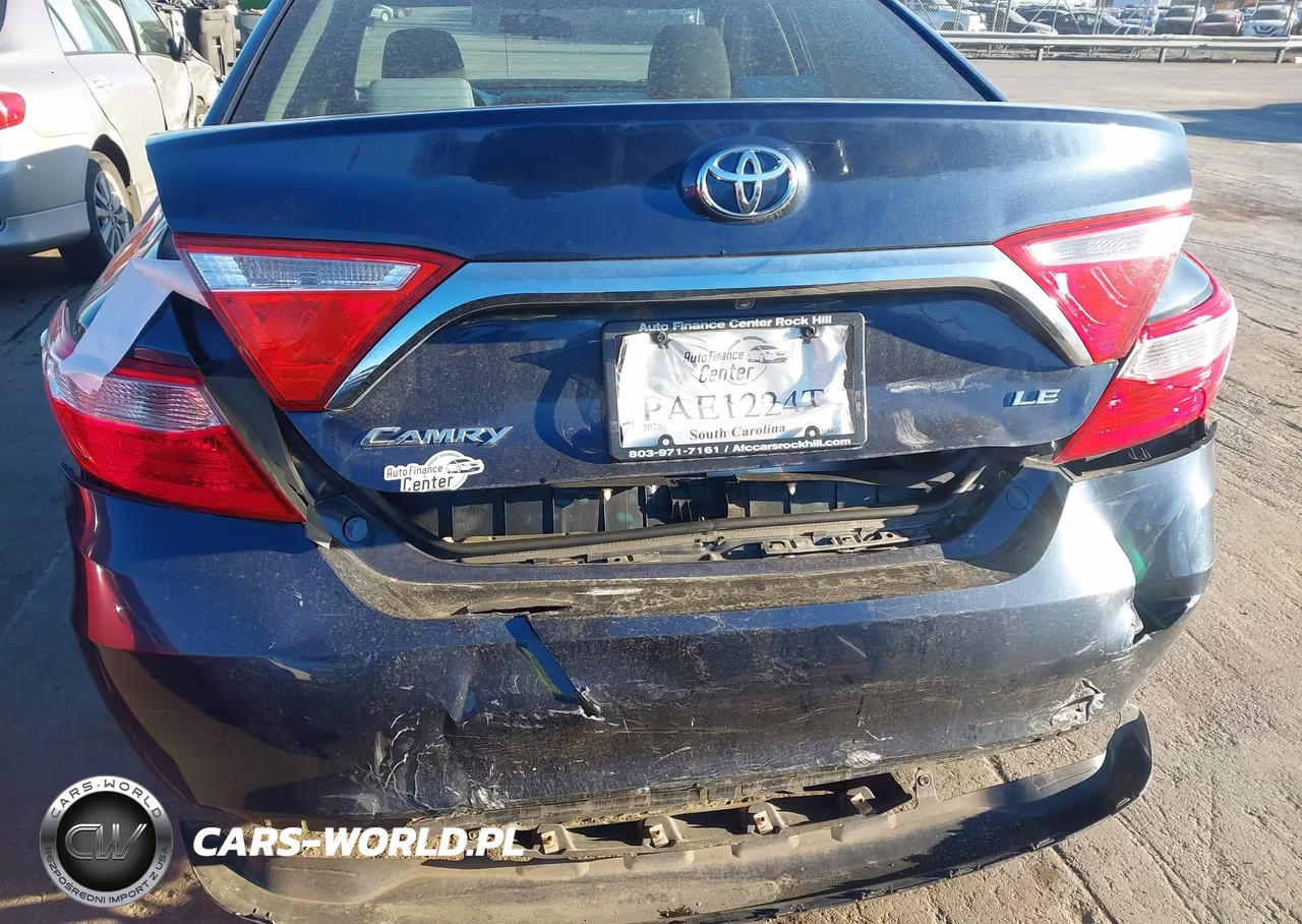 2016 Toyota Camry Le VIN:4T4BF1FK6GR523548 - 17
