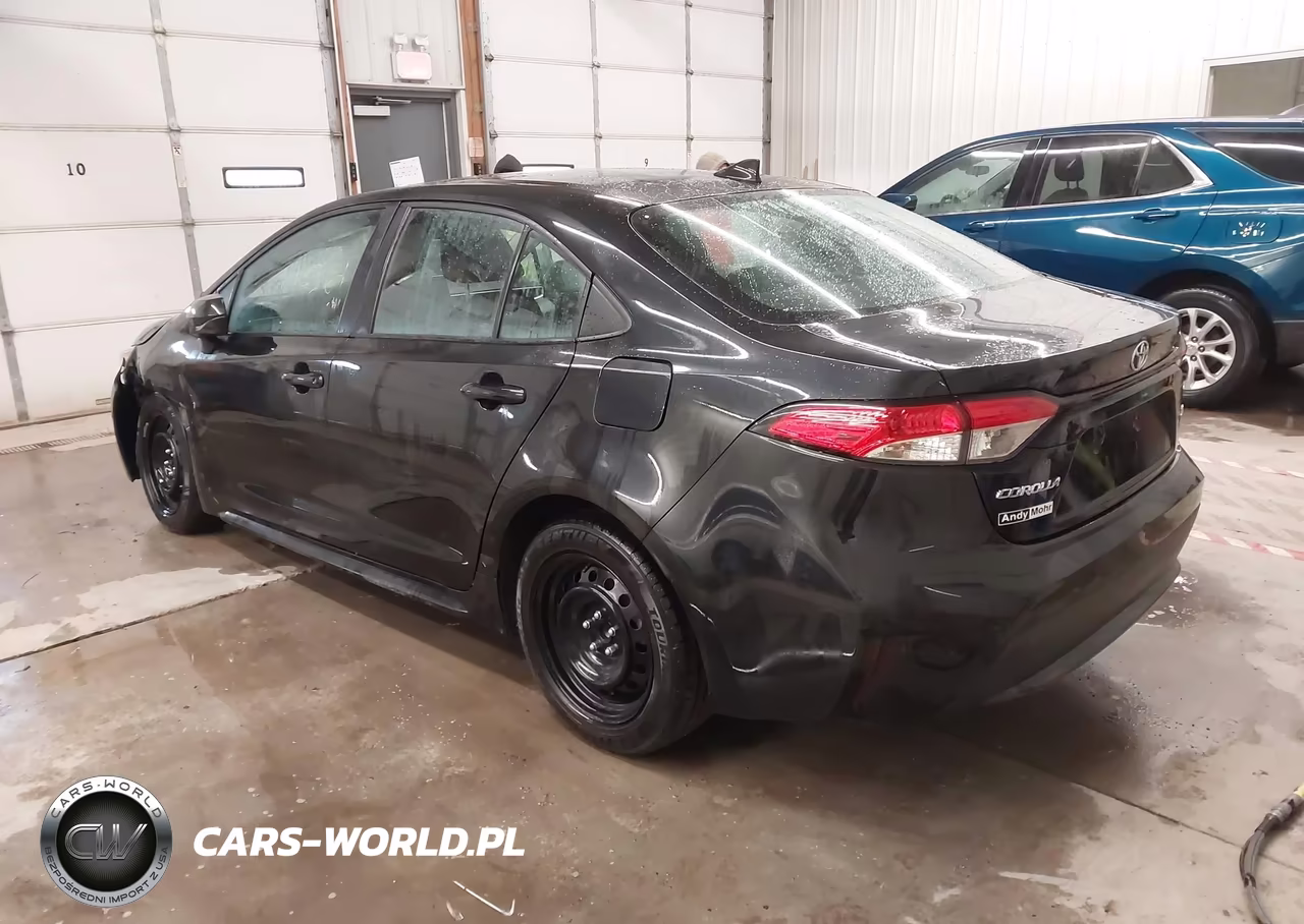 2020 Toyota Corolla Le VIN:5YFEPRAEXLP116347 - 3