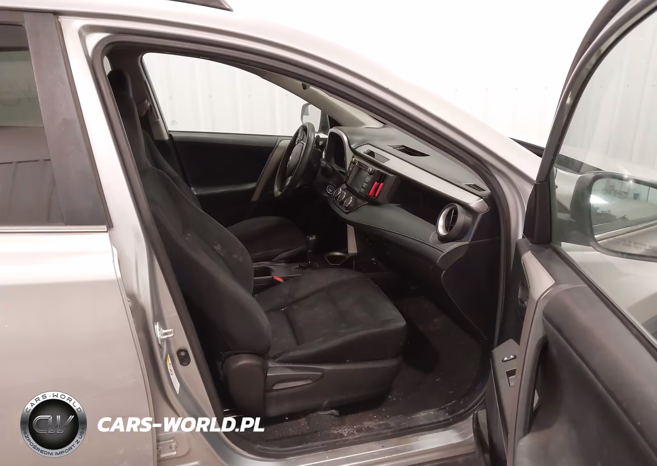 2017 Toyota Rav4 Le VIN:2T3BFREV1HW577823 - 5