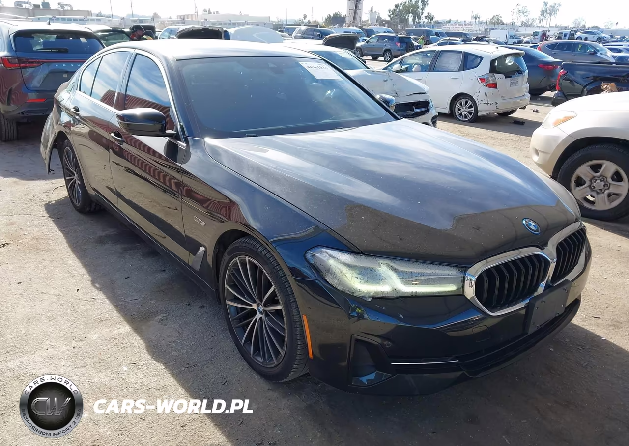 2022 BMW 530E