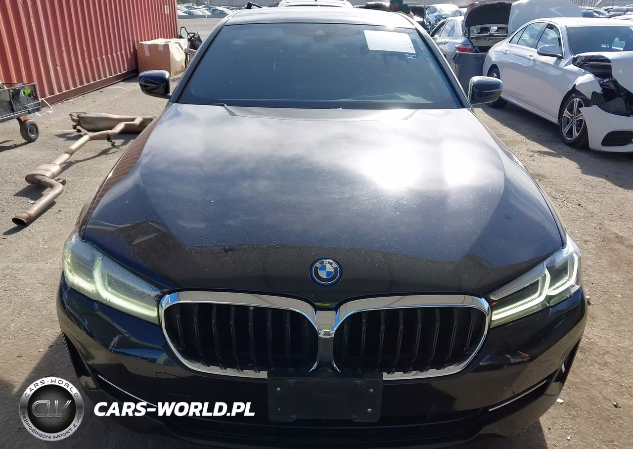 2022 BMW 530E VIN:WBA13AG01NCK34366 - 13