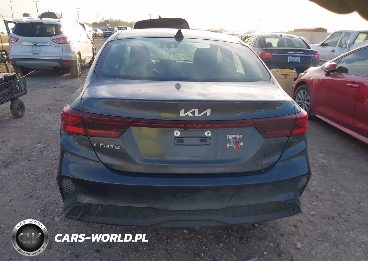 2024 Kia Forte Lxs VIN:3KPF24AD9RE767136 - 16