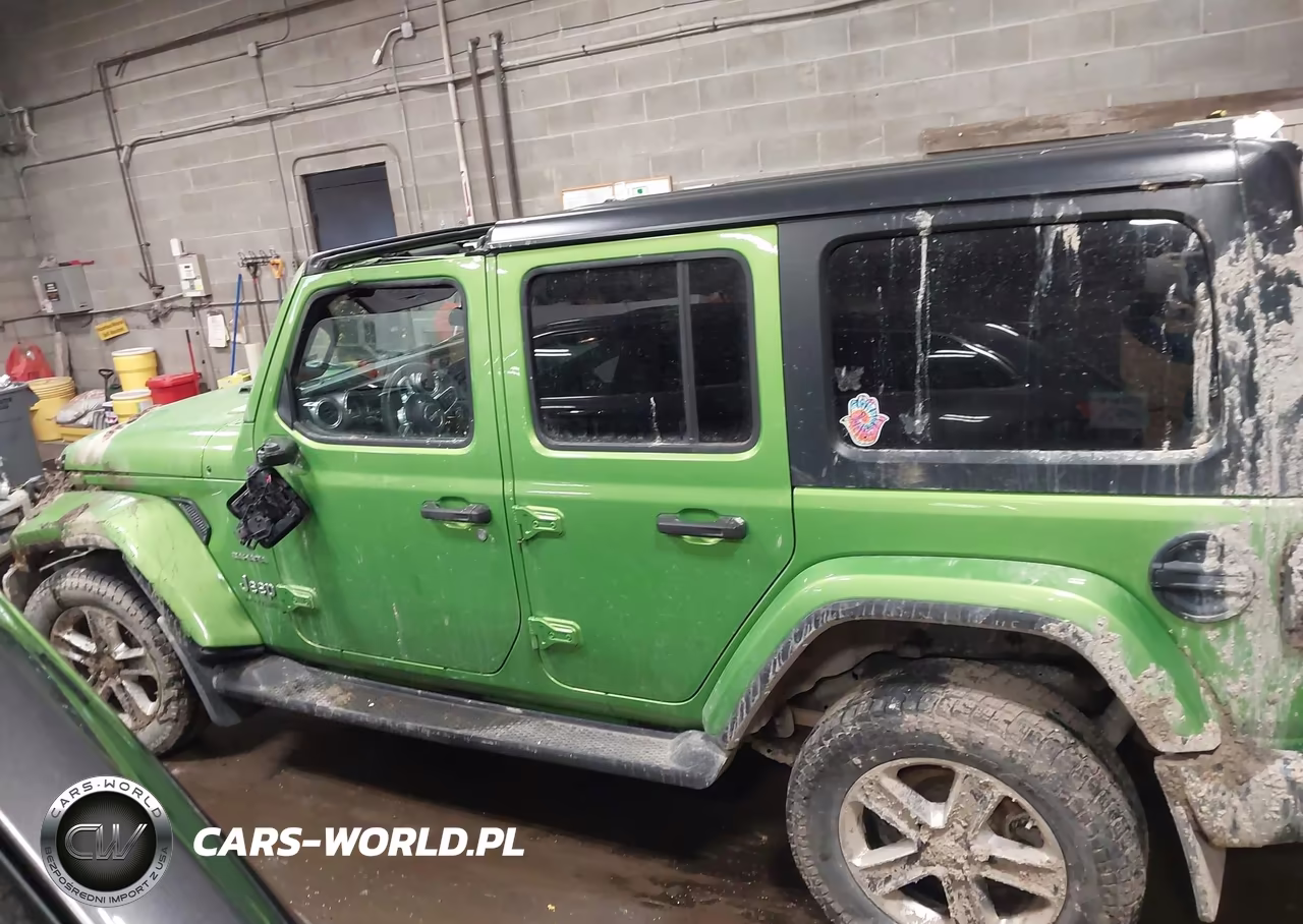 2019 Jeep Wrangler Unlimited Sahara 4X4 VIN:1C4HJXEG5KW548199 - 14