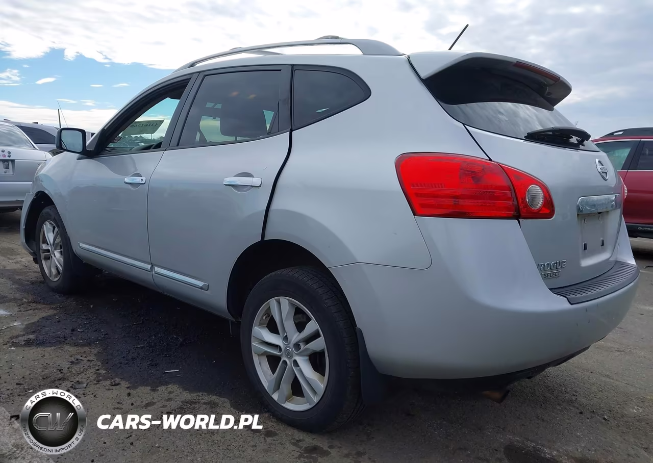 2015 Nissan Rogue Select S VIN:JN8AS5MV0FW259079 - 3