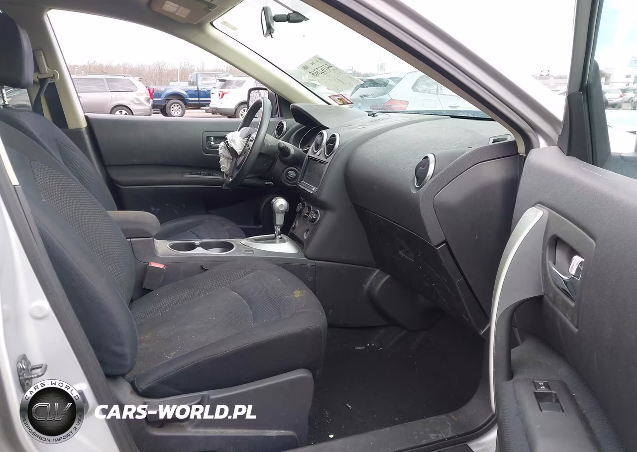 2015 Nissan Rogue Select S VIN:JN8AS5MV0FW259079 - 5