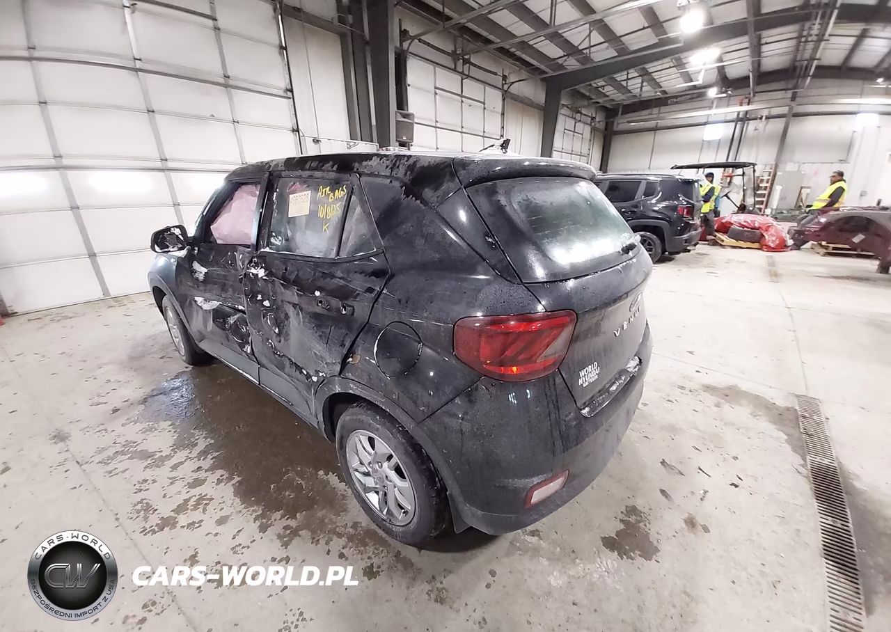 2021 Hyundai Venue Se VIN:KMHRB8A3XMU082001 - 3