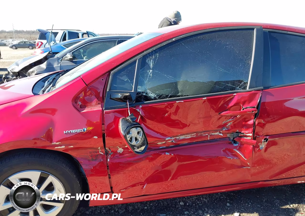 2017 Toyota Prius Four VIN:JTDKARFU3H3538710 - 6