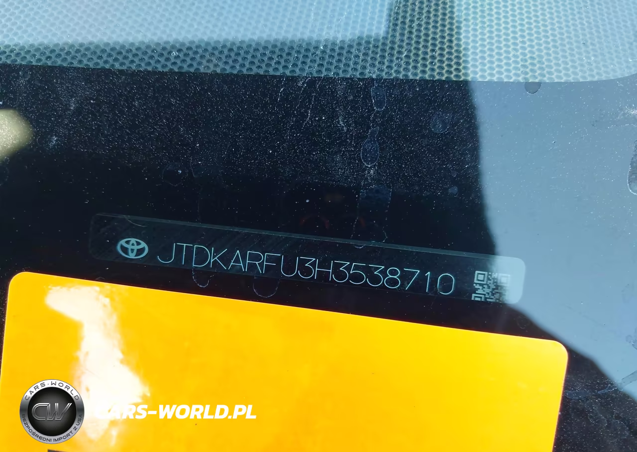 2017 Toyota Prius Four VIN:JTDKARFU3H3538710 - 9