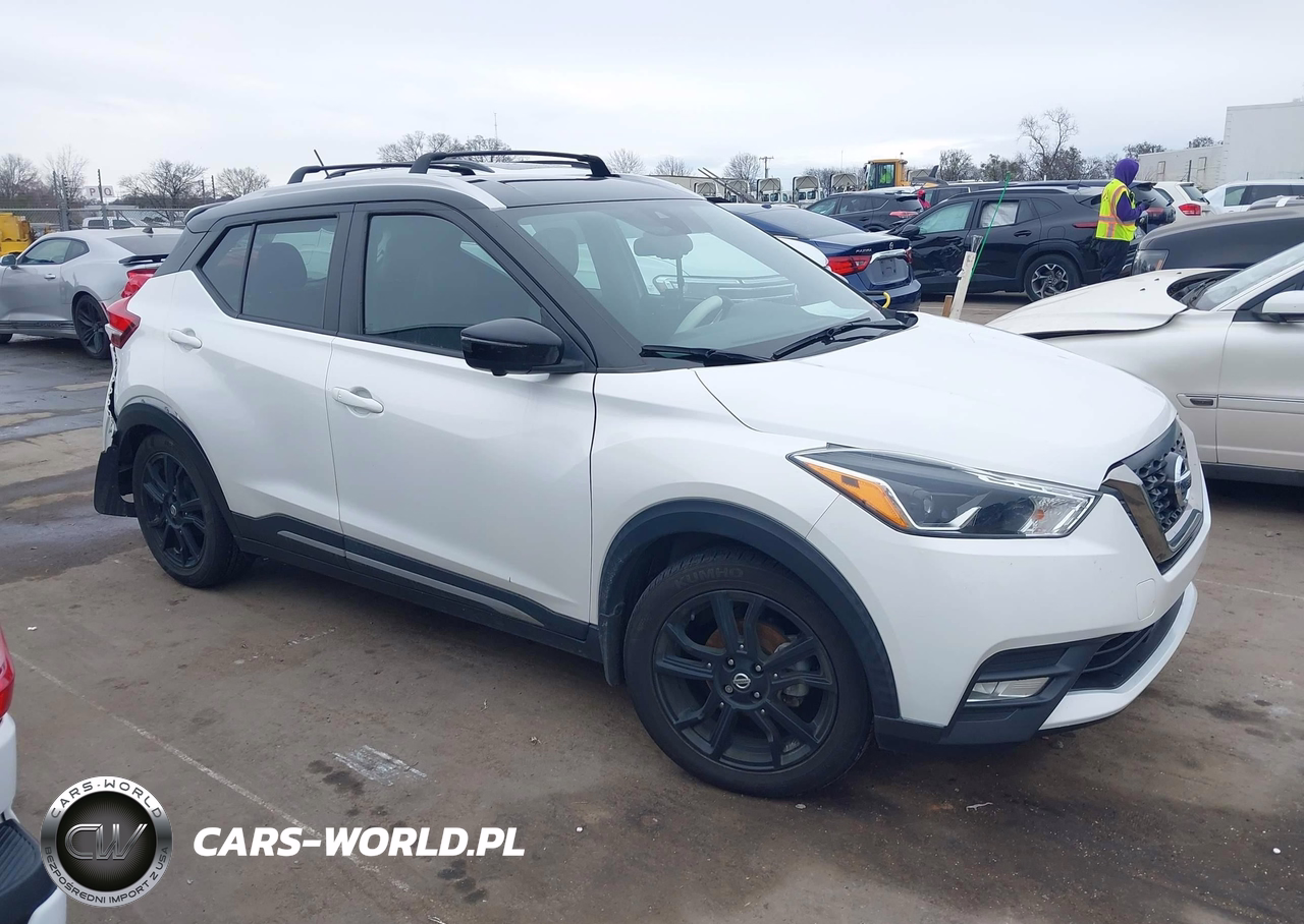 2020 Nissan Kicks Sr Xtronic Cvt