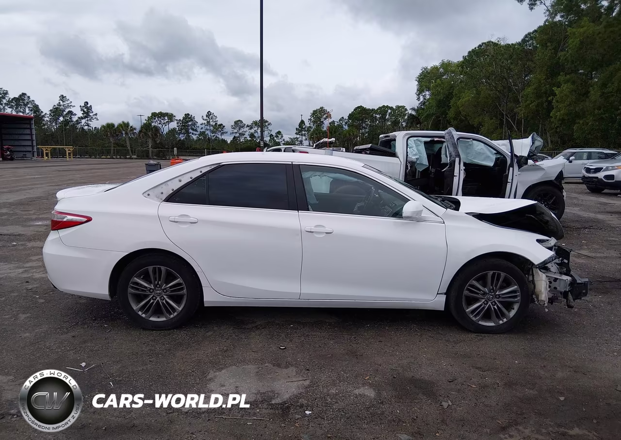 2015 Toyota Camry Se VIN:4T1BF1FK5FU095707 - 13