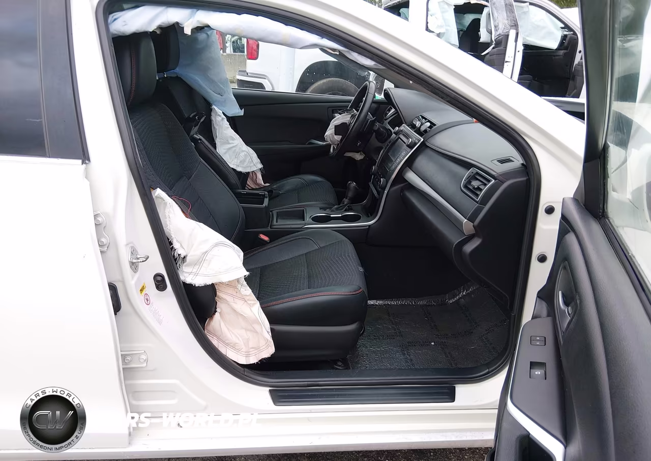2015 Toyota Camry Se VIN:4T1BF1FK5FU095707 - 5