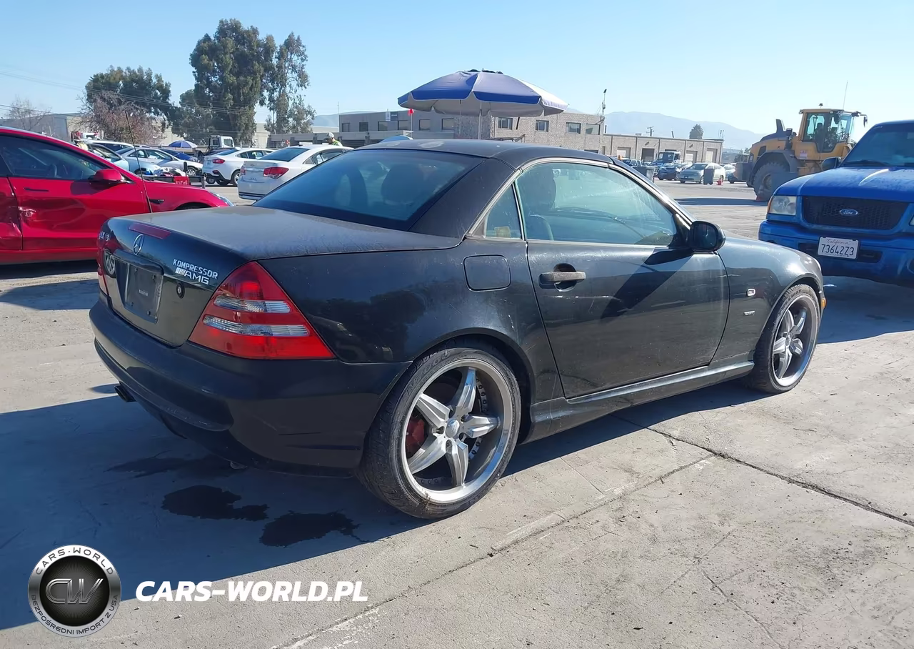 1999 Mercedes-Benz Slk 230 Kompressor VIN:WDBKK47FXXF090607 - 4