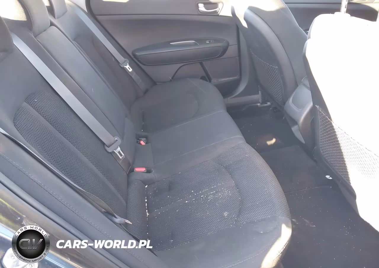 2019 Kia Optima Lx VIN:5XXGT4L36KG376271 - 8