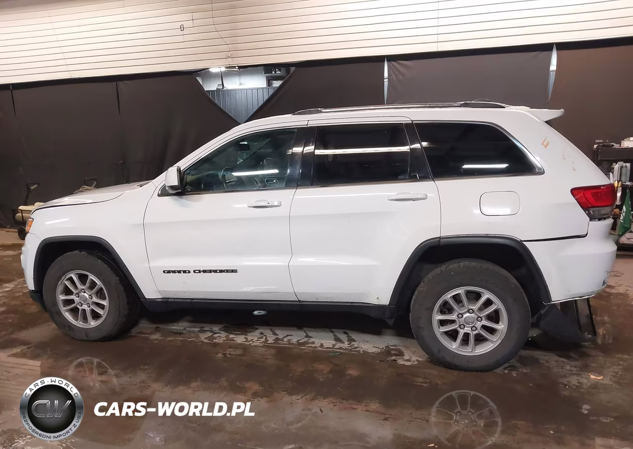 2019 Jeep Grand Cherokee Laredo E 4X4 VIN:1C4RJFAG8KC641448 - 14