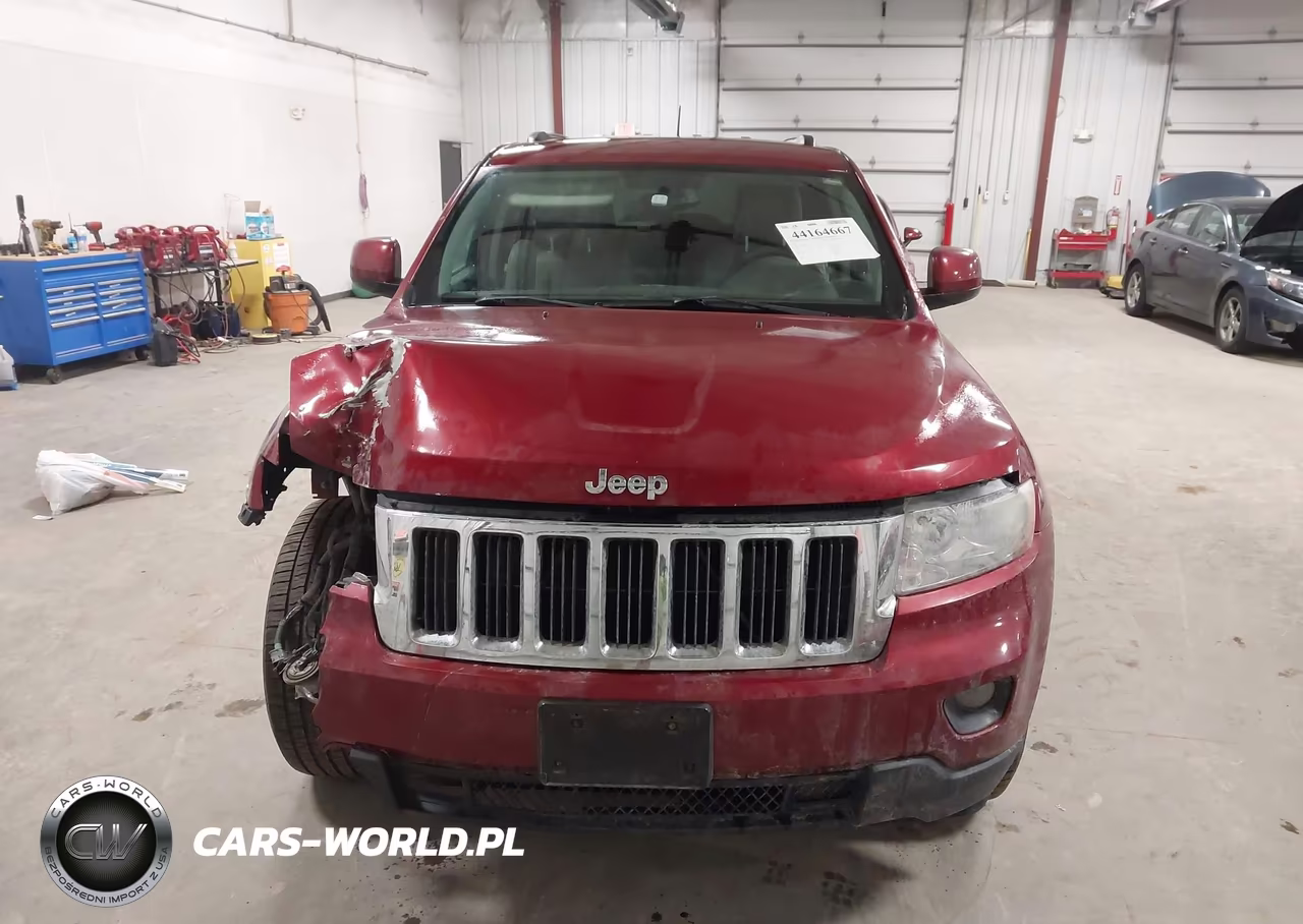 2012 Jeep Grand Cherokee Laredo VIN:1C4RJFAT3CC330119 - 12