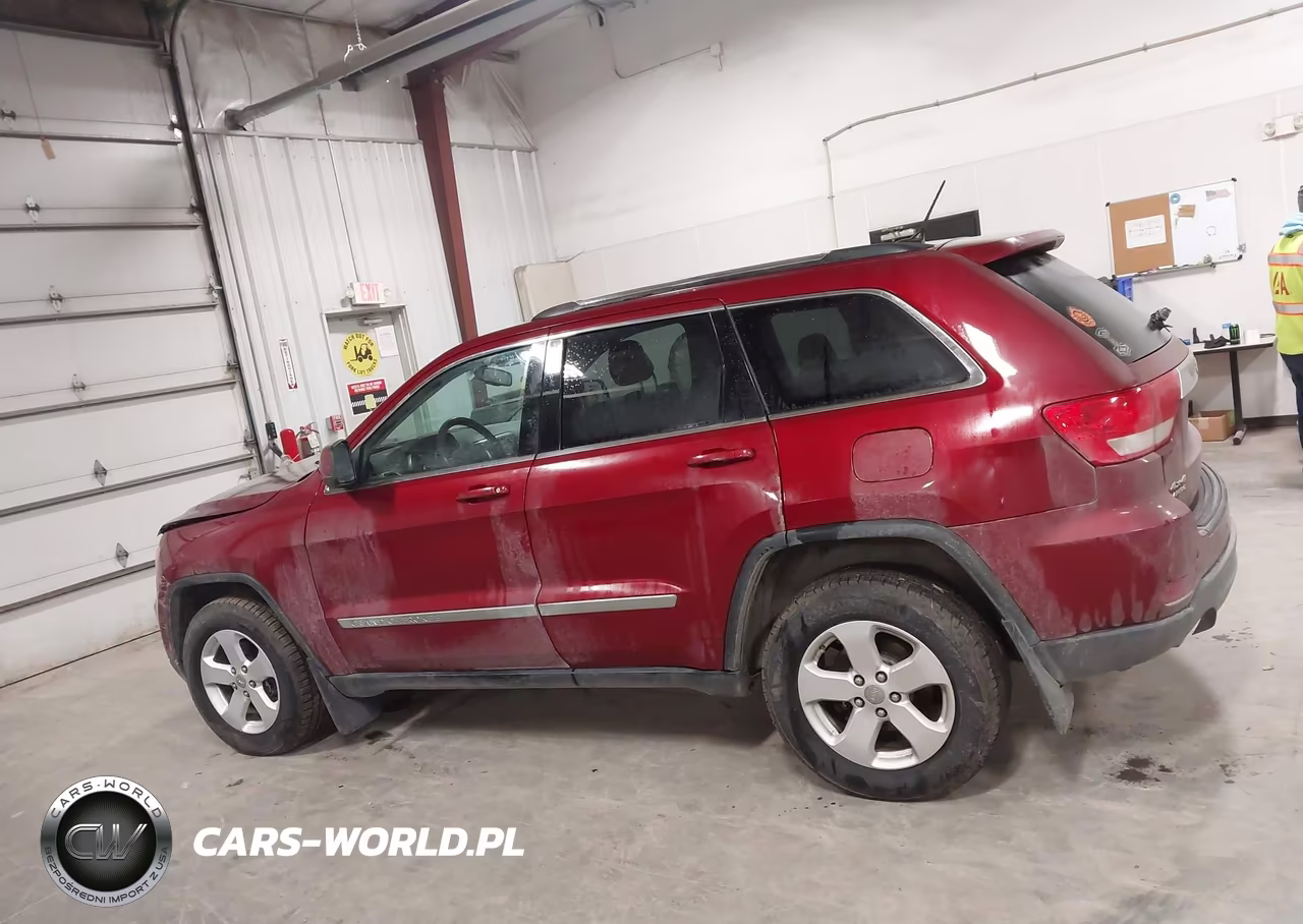 2012 Jeep Grand Cherokee Laredo VIN:1C4RJFAT3CC330119 - 14