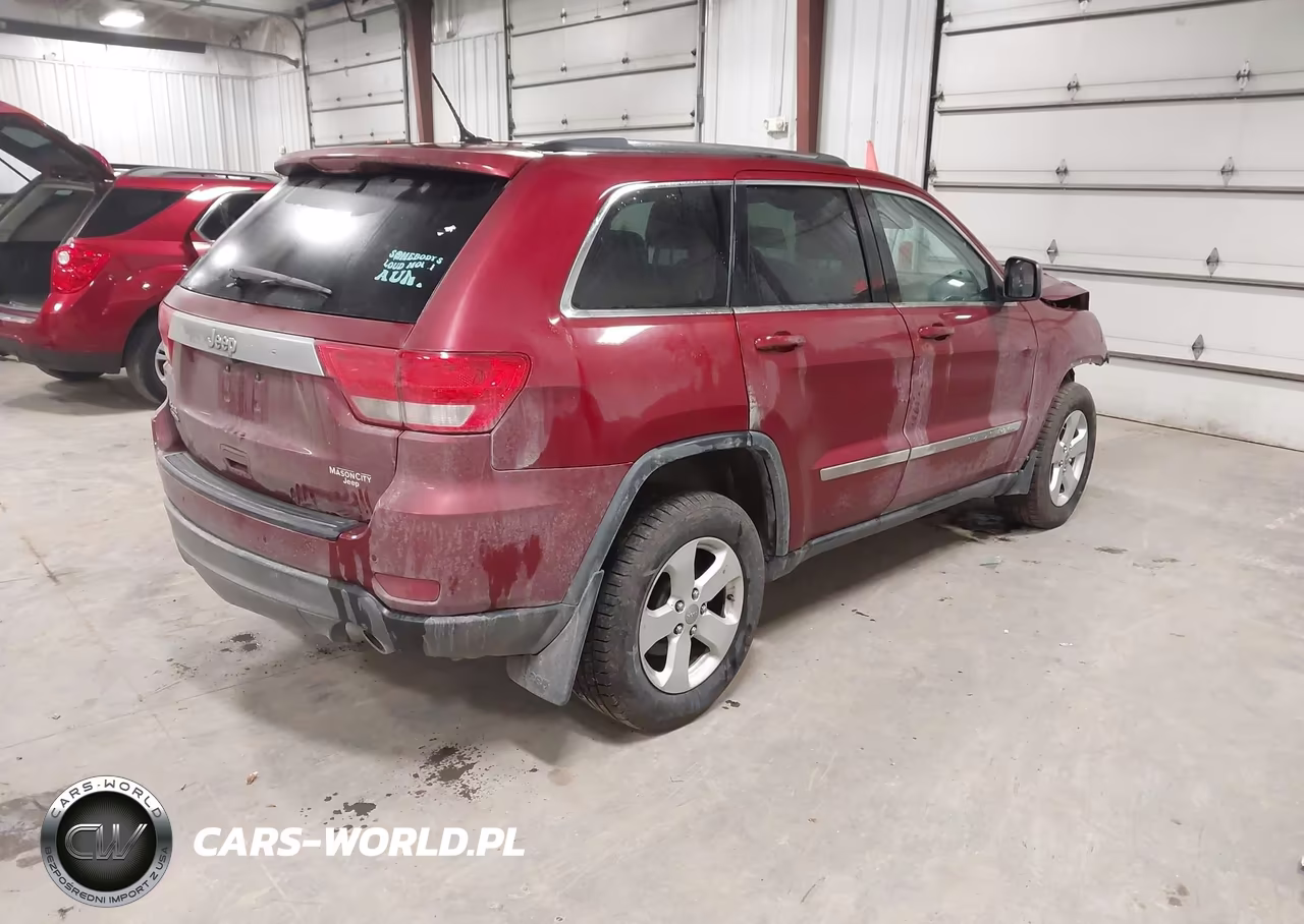 2012 Jeep Grand Cherokee Laredo VIN:1C4RJFAT3CC330119 - 4