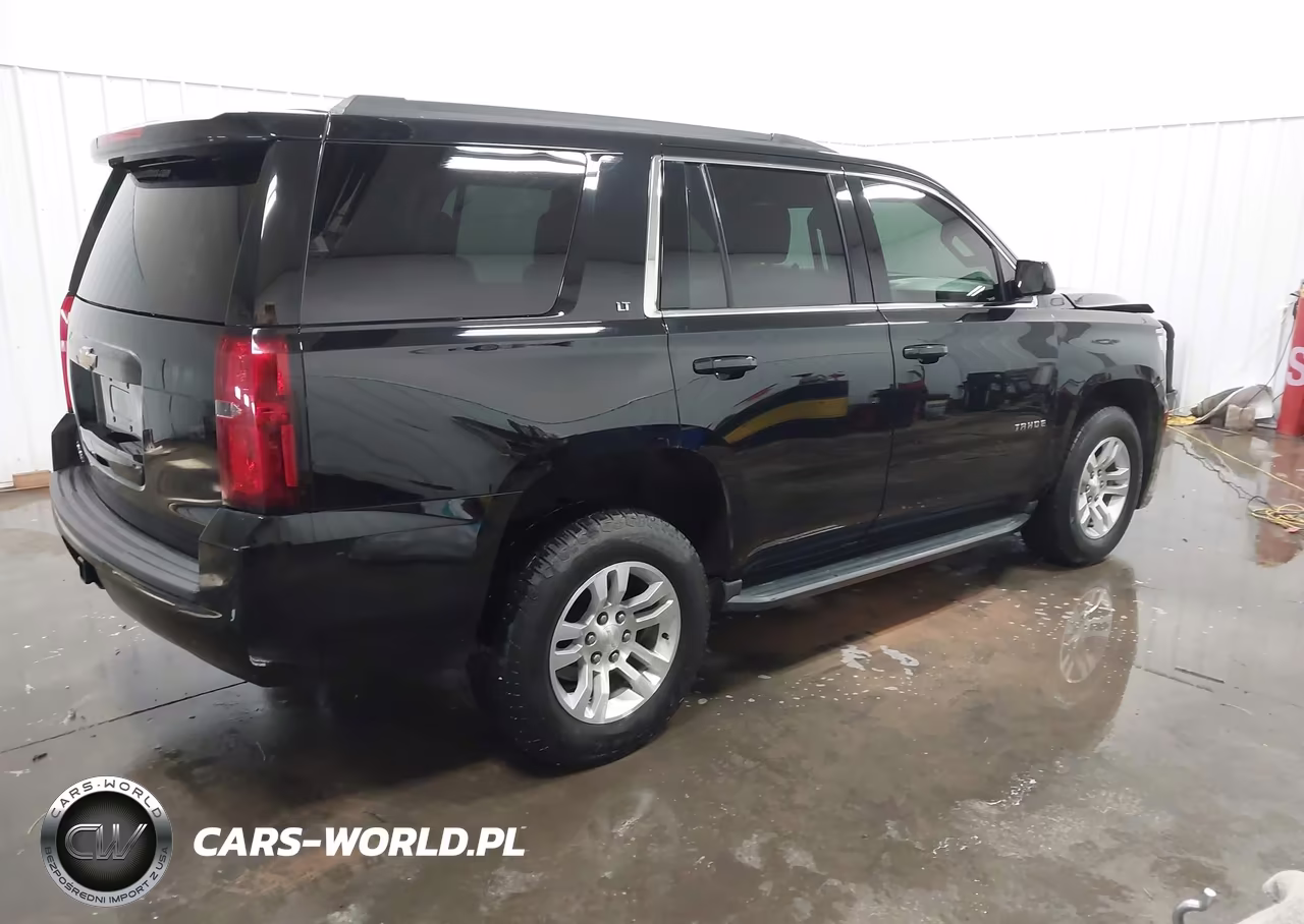2019 Chevrolet Tahoe Lt VIN:1GNSKBKC2KR332890 - 4