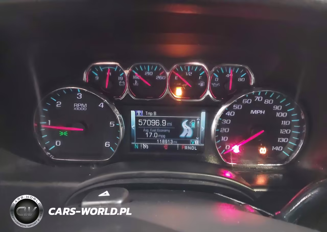2019 Chevrolet Tahoe Lt VIN:1GNSKBKC2KR332890 - 7