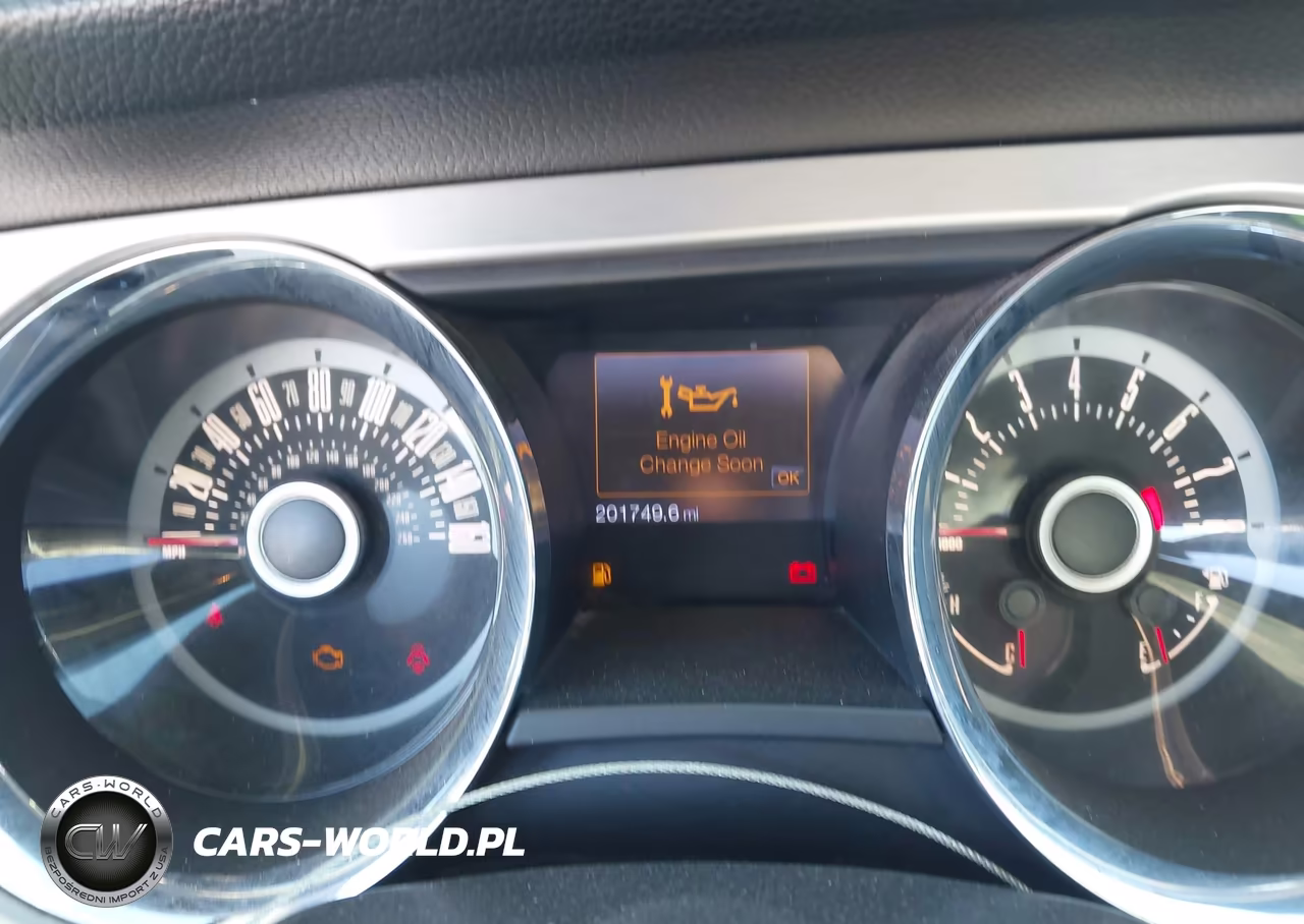 2013 Ford Mustang V6 Premium VIN:1ZVBP8AM1D5266024 - 7