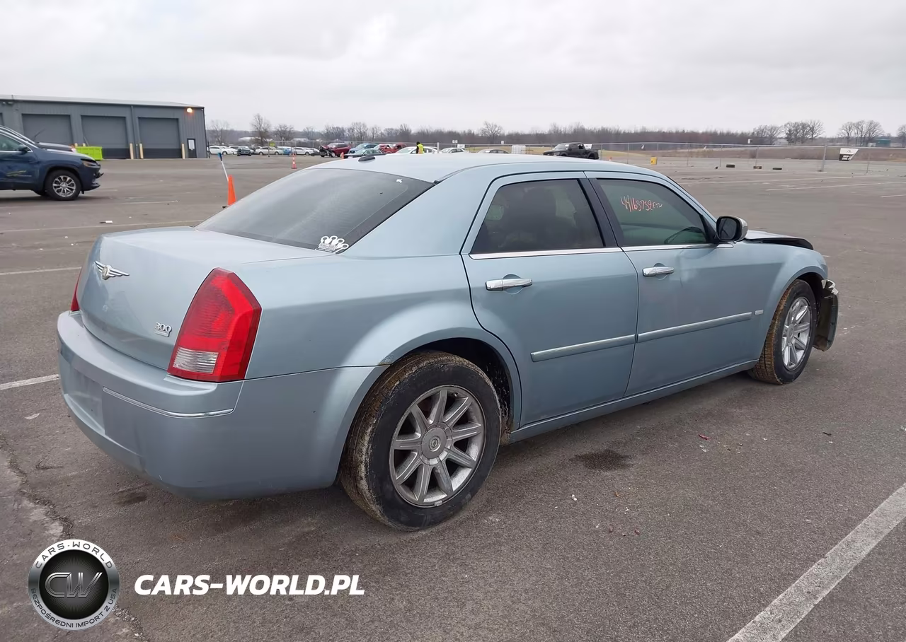 2006 Chrysler 300 Touring VIN:2C3KA53G76H303975 - 4