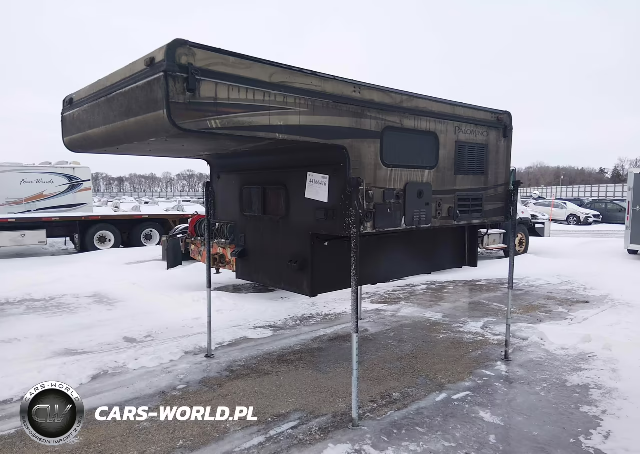 2018 Forest River Pick Up Bed Camper VIN:4X4SSZ208JN108689 - 4