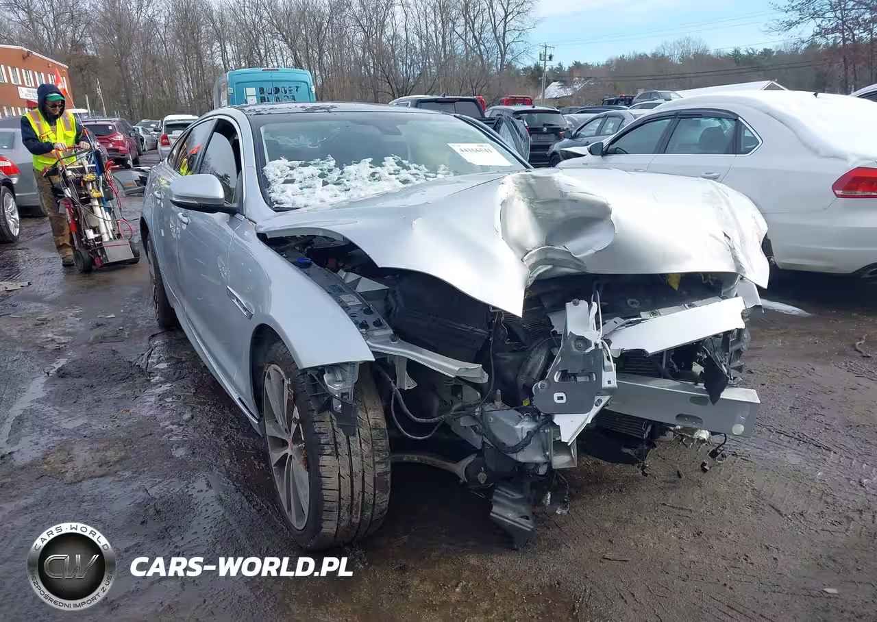 2017 Jaguar Xj R-Sport