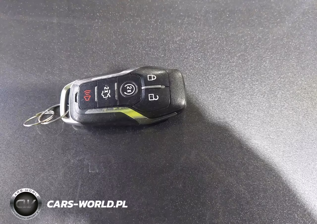 2015 Ford Fusion Titanium VIN:3FA6P0K95FR227507 - 11