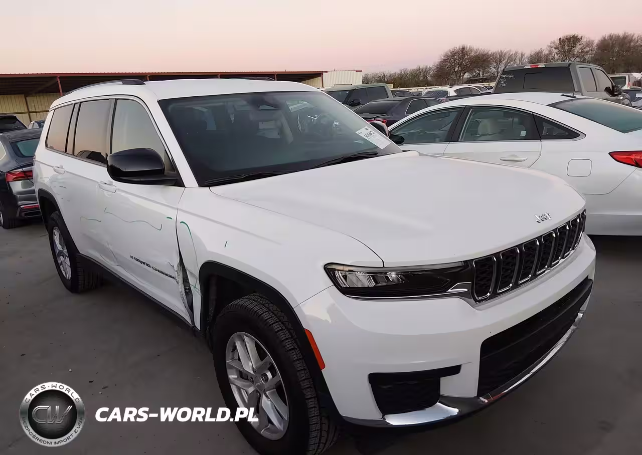 2023 Jeep Grand Cherokee L Laredo 4X2