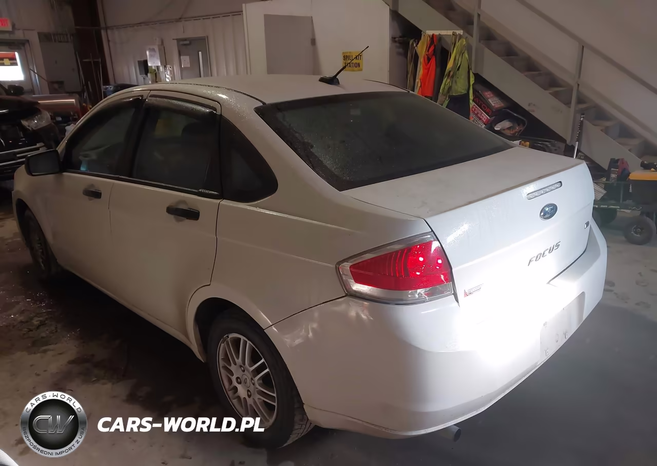 2011 Ford Focus Se VIN:1FAHP3FN3BW201268 - 3