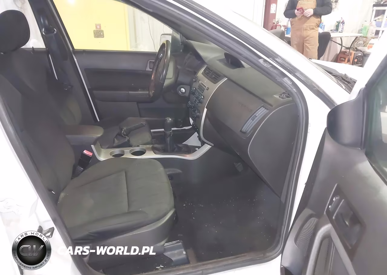 2011 Ford Focus Se VIN:1FAHP3FN3BW201268 - 5