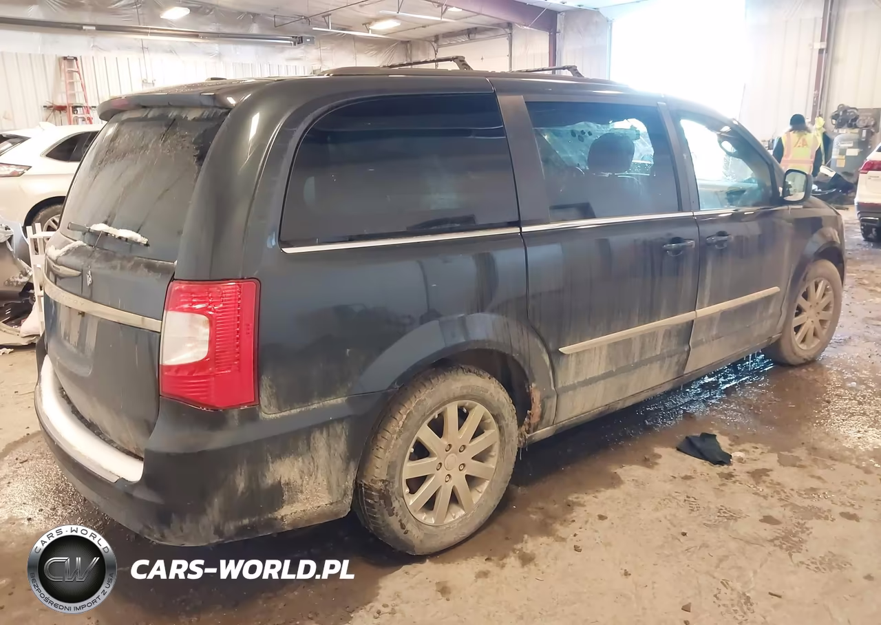 2014 Chrysler Town & Country Touring VIN:2C4RC1BG5ER395496 - 4