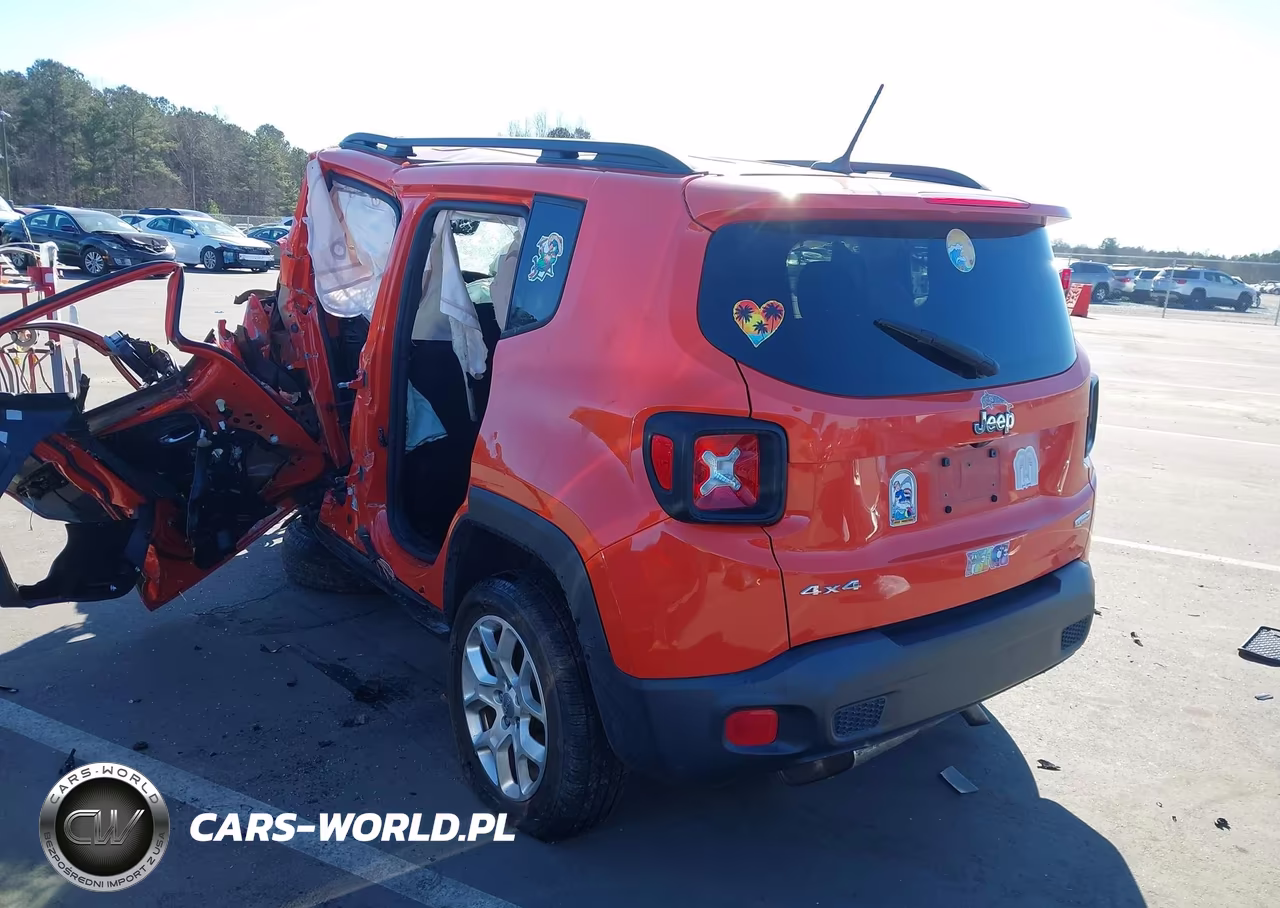 2017 Jeep Renegade Latitude 4X4 VIN:ZACCJBBB2HPF86730 - 3