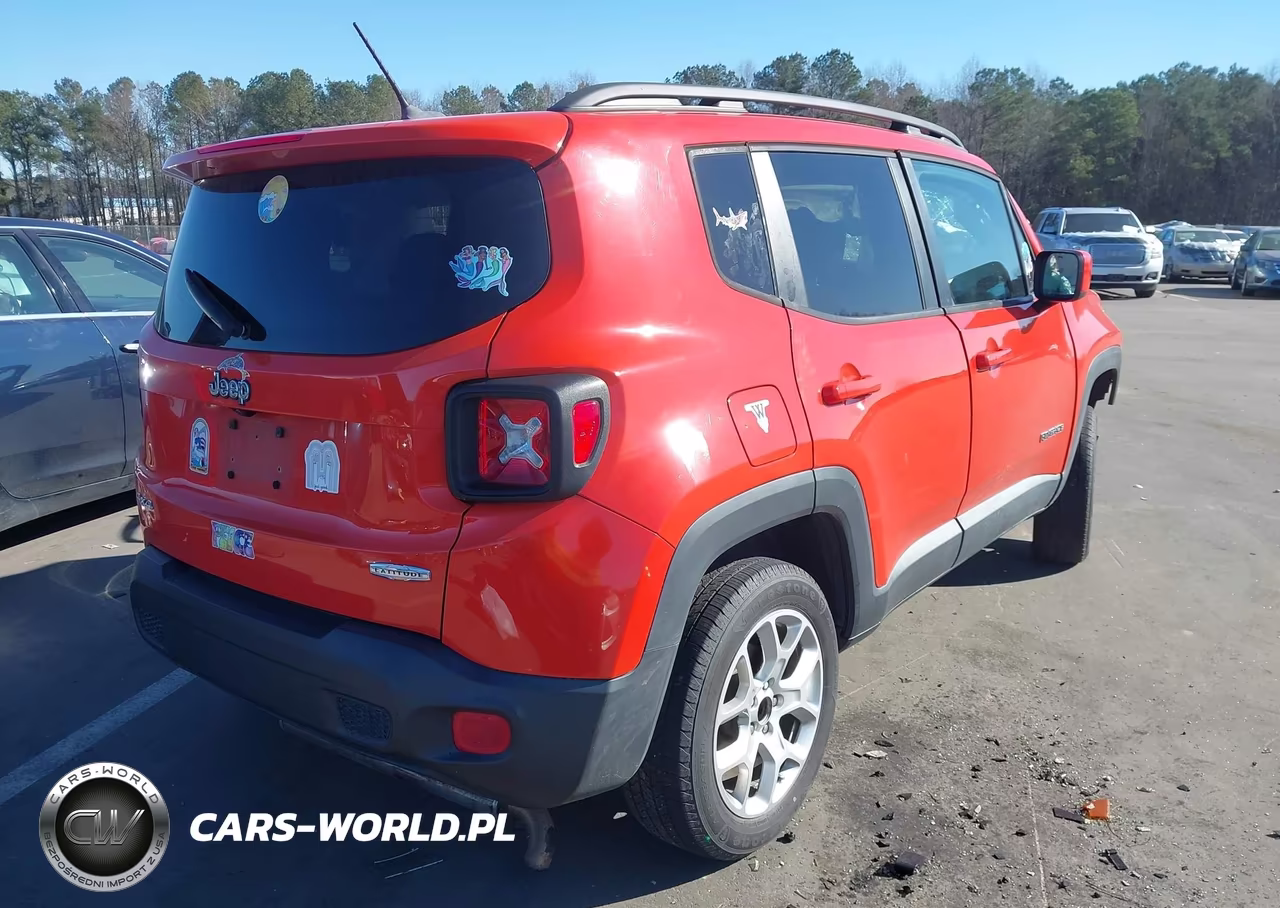 2017 Jeep Renegade Latitude 4X4 VIN:ZACCJBBB2HPF86730 - 4
