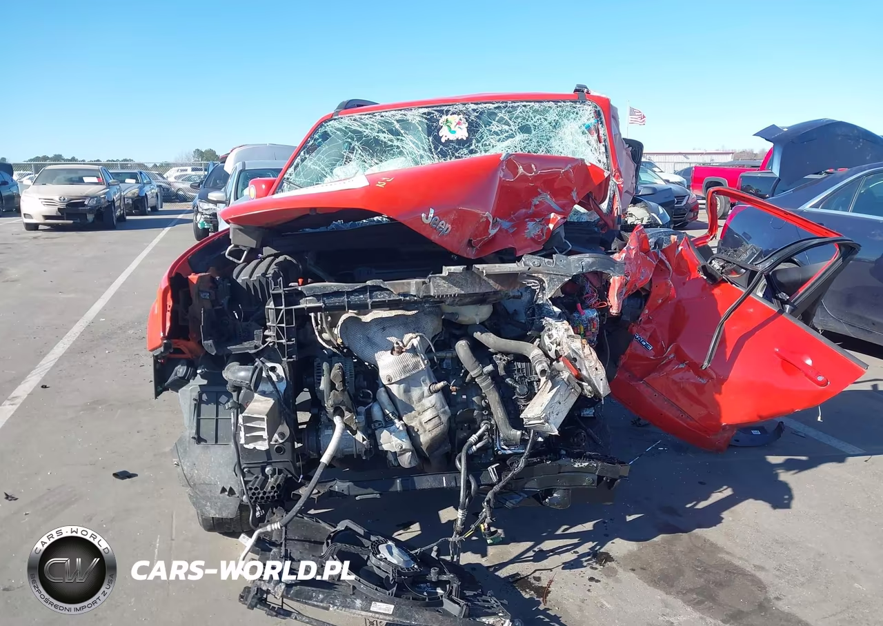 2017 Jeep Renegade Latitude 4X4 VIN:ZACCJBBB2HPF86730 - 6