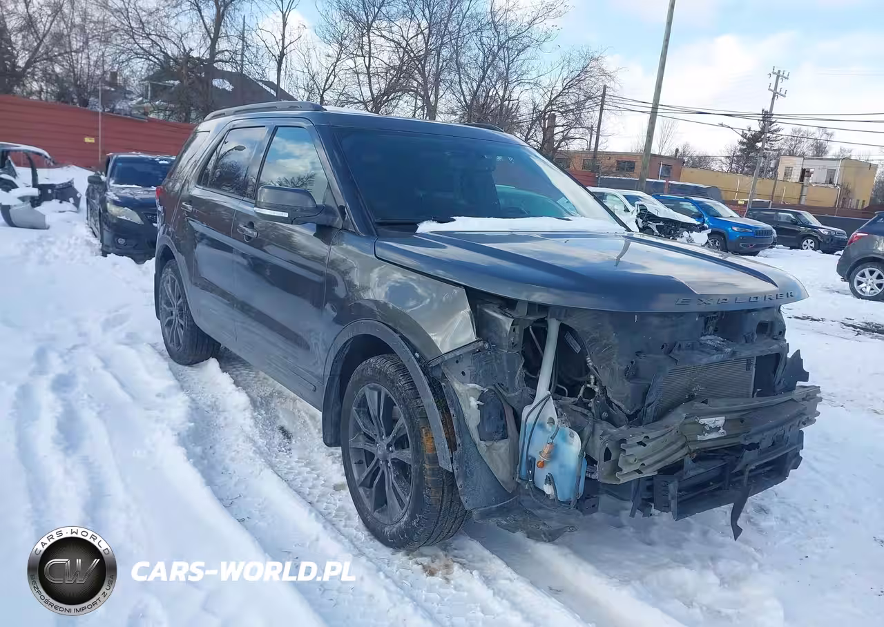 2018 Ford Explorer Xlt
