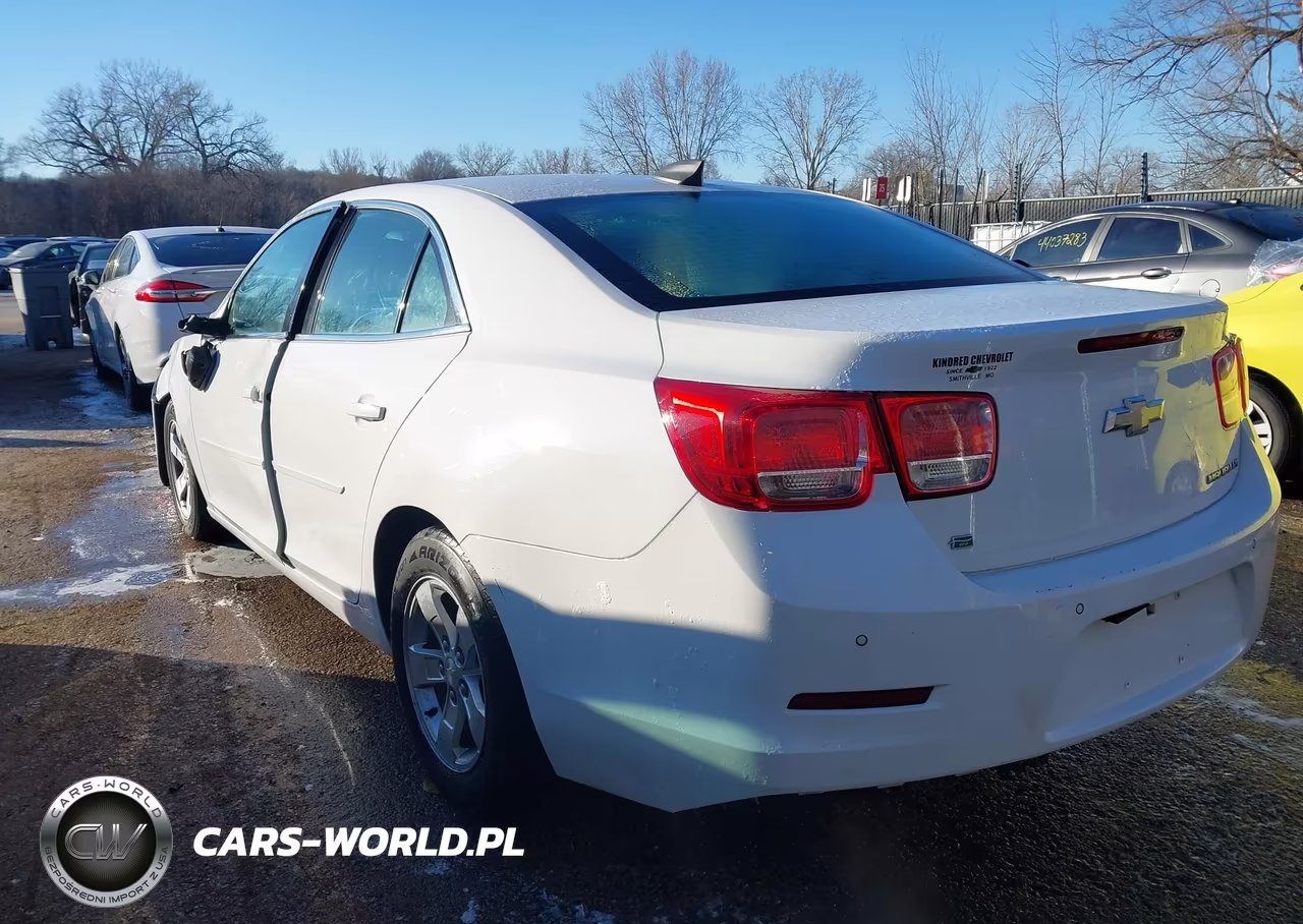 2015 Chevrolet Malibu Ls VIN:1G11B5SL5FF255759 - 3