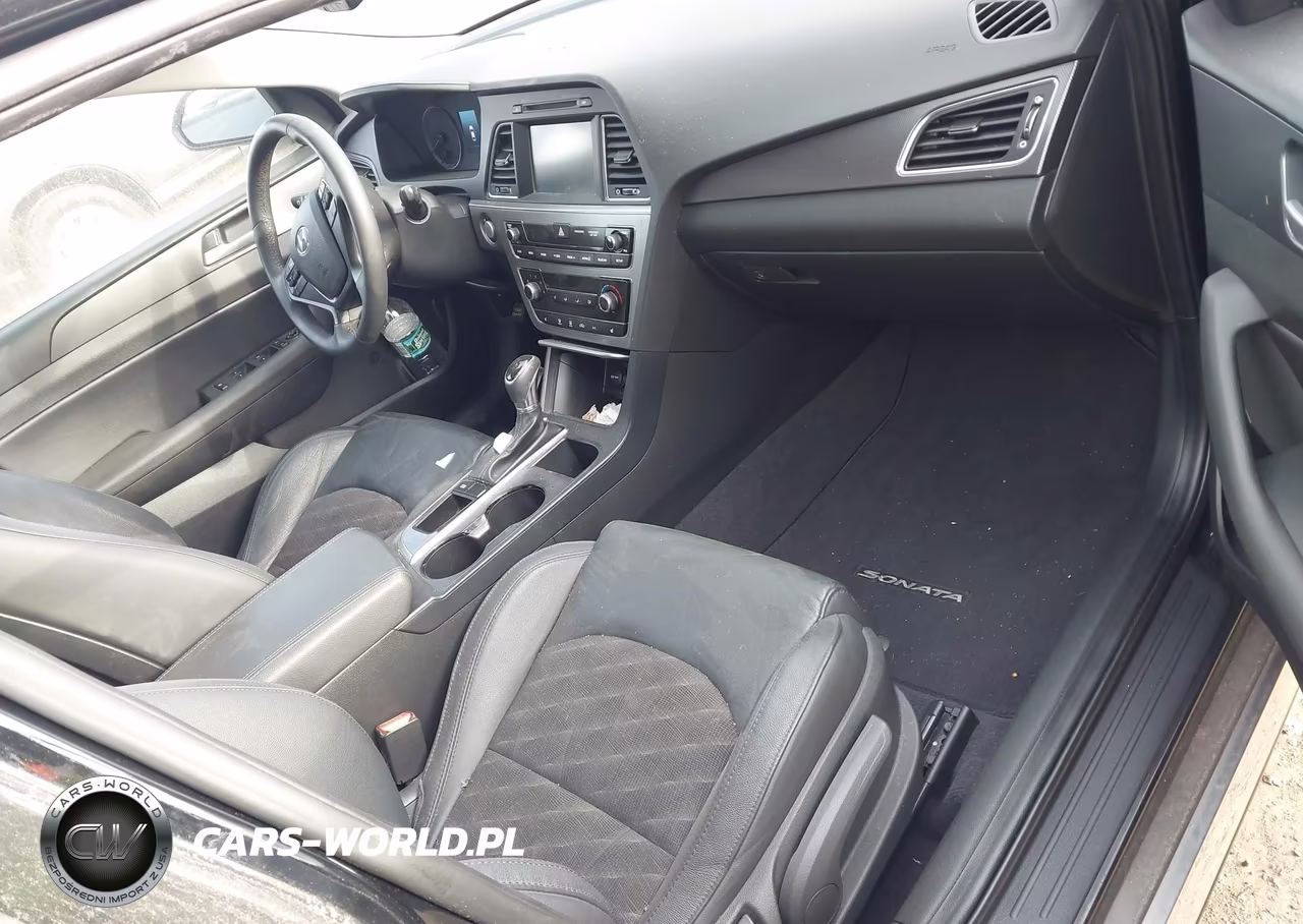 2017 Hyundai Sonata Sport VIN:5NPE34AF2HH553867 - 5
