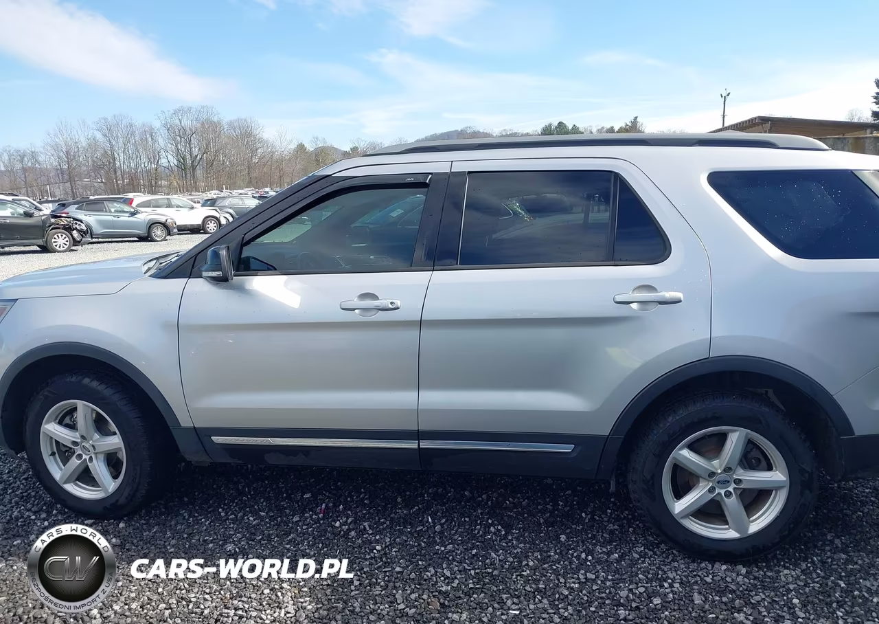 2017 Ford Explorer Xlt VIN:1FM5K8D89HGD35092 - 14