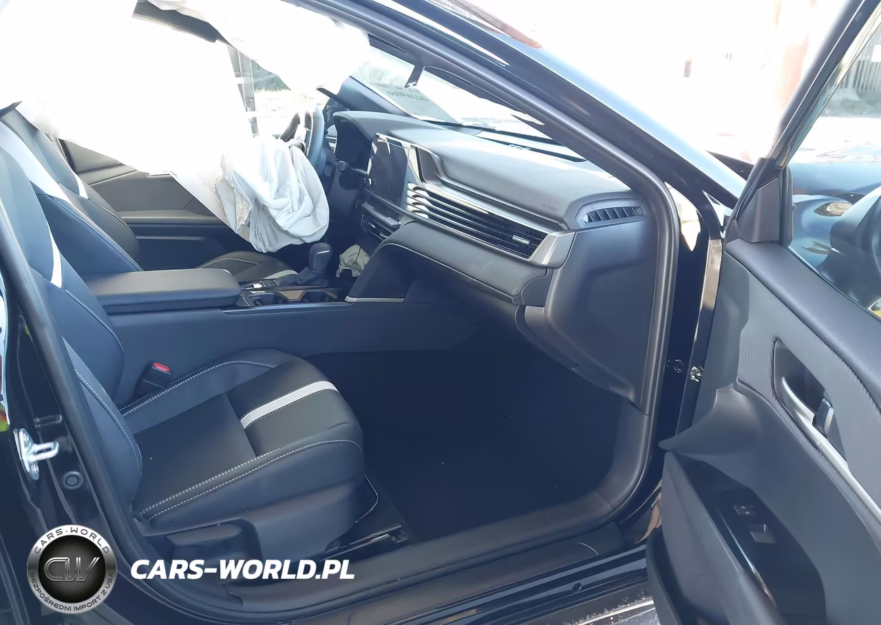 2026 Toyota Camry Se VIN:4T1DAACK8TU654996 - 5