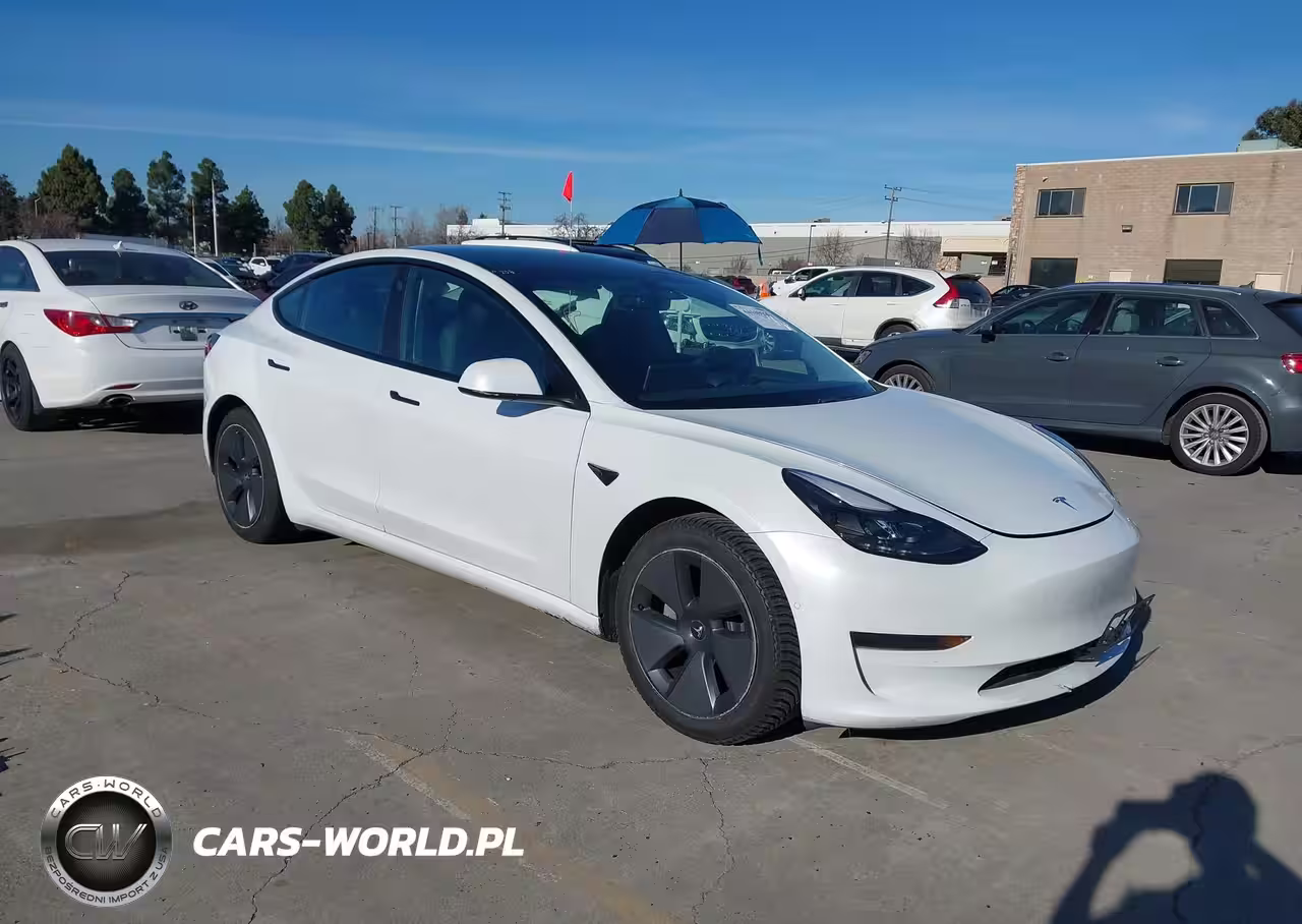 2021 Tesla Model 3 Standard Range Plus Rear-Wheel Drive