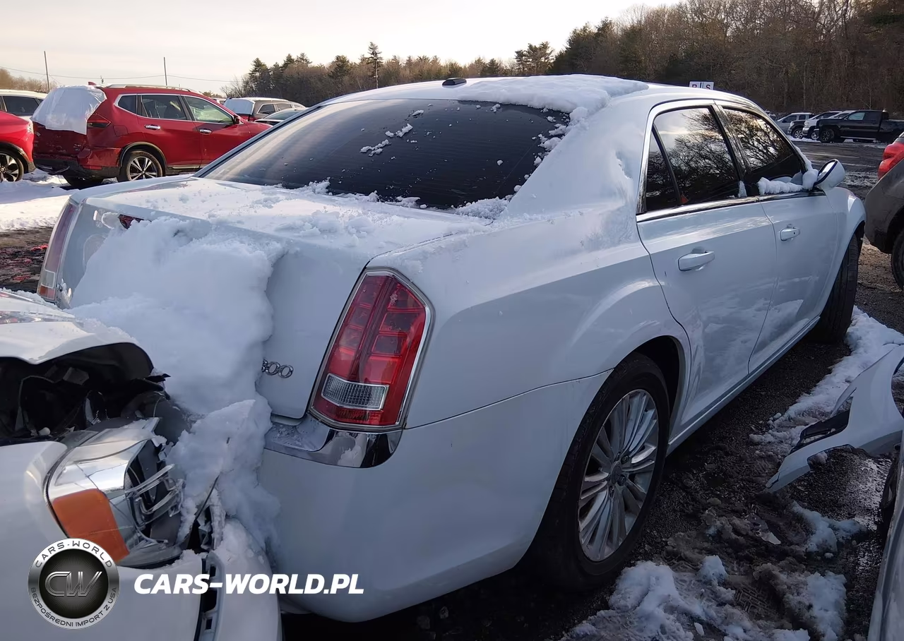 2013 Chrysler 300 Motown VIN:2C3CCARG8DH660965 - 4